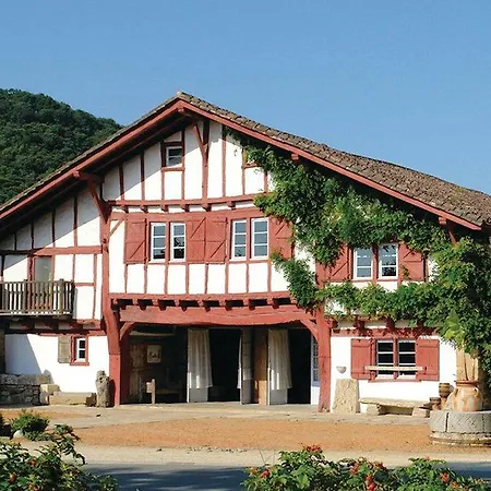 Apartment Studio In Urrugne